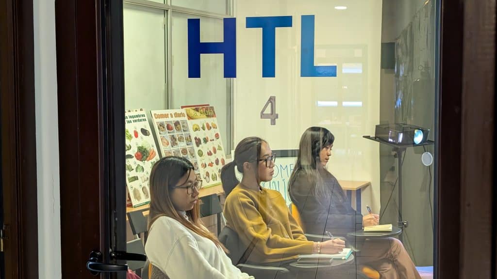 Fast-Track Your Career: Why Experts Recommend Summer Business Courses